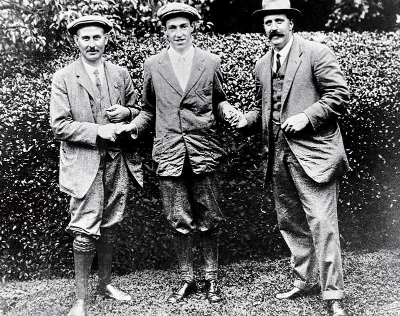 Vardon (left) and Ray were savvy vets and heavy favorites.